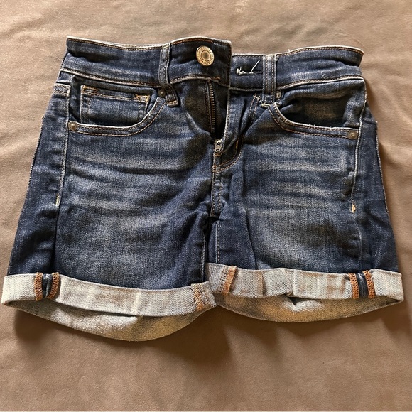American Eagle Stretch Denim Shorts Distressed Cuffed Size 4 Blue Jean Cutoffs - Picture 1 of 9